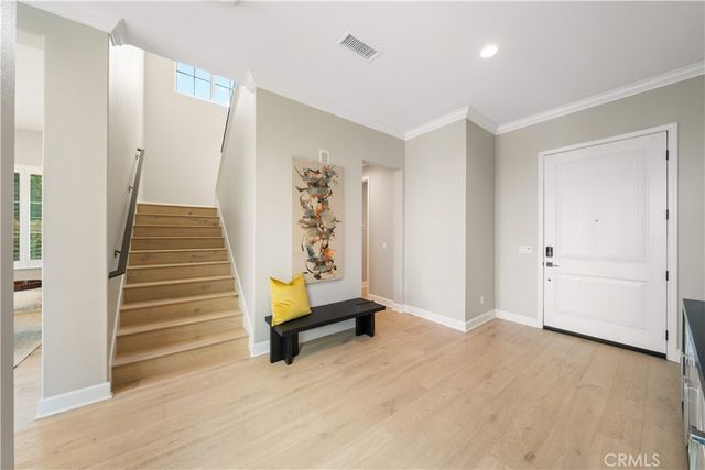 136 Salt Spg, Irvine, CA 92602