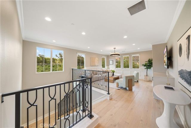 136 Salt Spg, Irvine, CA 92602