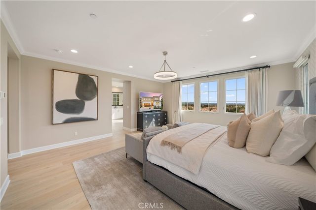 136 Salt Spg, Irvine, CA 92602