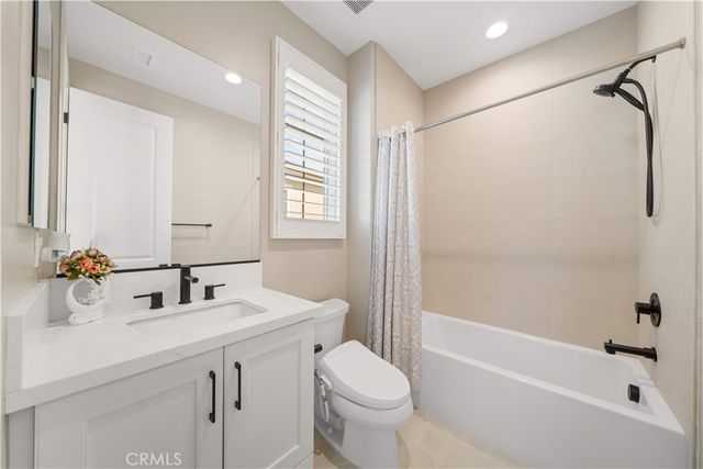 136 Salt Spg, Irvine, CA 92602