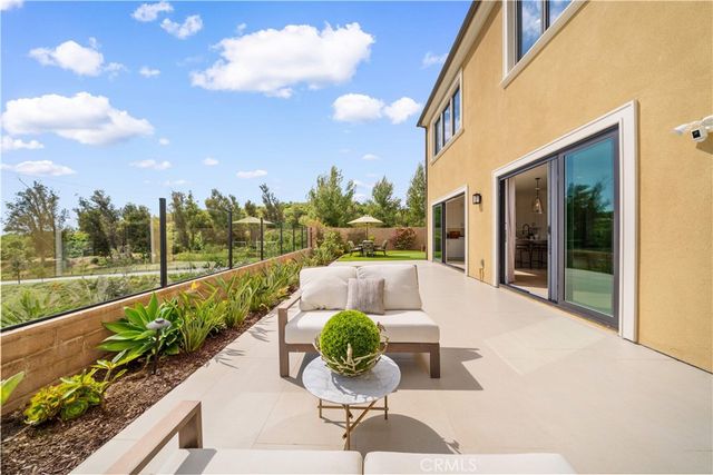 136 Salt Spg, Irvine, CA 92602