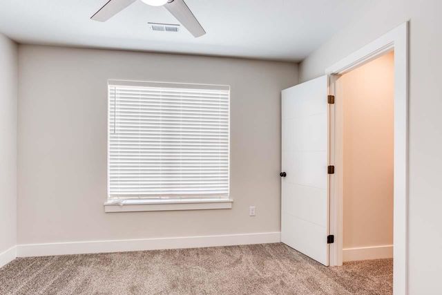 8541 W 37TH ST N, Wichita, KS 67205