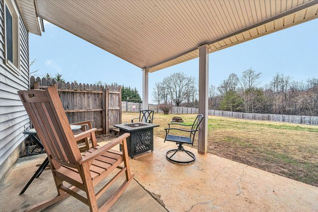 1072 Garner RD, Vinton, VA 24179