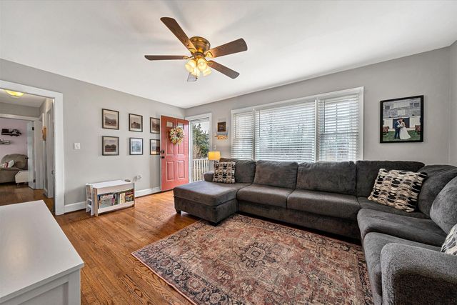 1072 Garner RD, Vinton, VA 24179