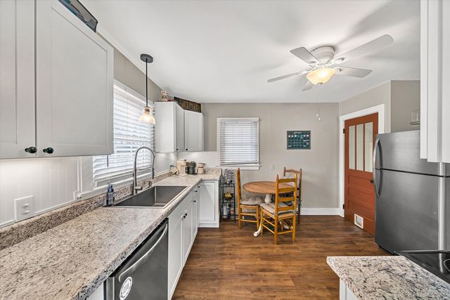 1072 Garner RD, Vinton, VA 24179