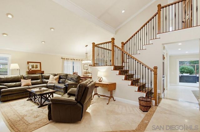 4554 Calle De Vida, San Diego, CA 92124