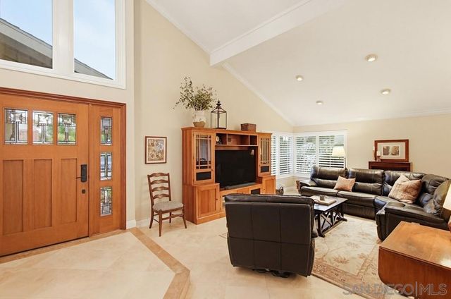4554 Calle De Vida, San Diego, CA 92124