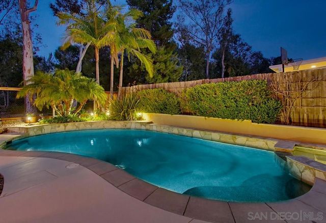 4554 Calle De Vida, San Diego, CA 92124