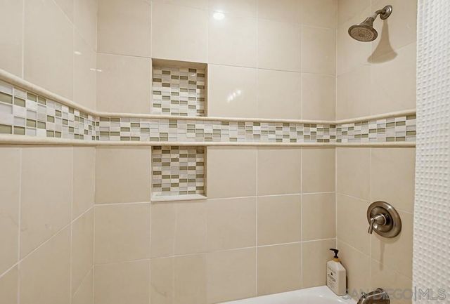 4554 Calle De Vida, San Diego, CA 92124