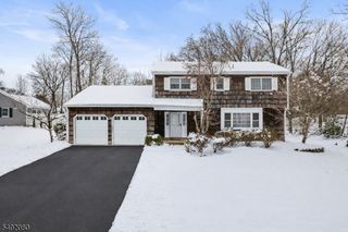 8 Liberty Ln, Franklin Twp., NJ 08873