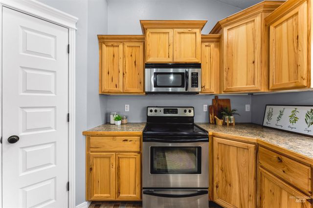 1307 W Belknap, Nampa, ID 83686