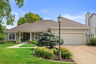 1705 Hunter ROAD, Waukesha, WI 53189
