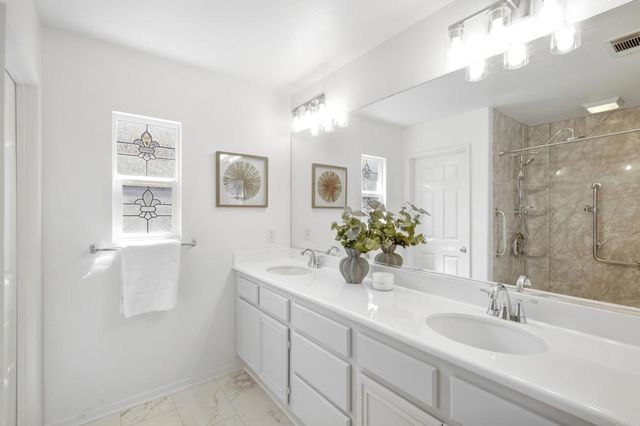 1009 Longfellow Court, Oceanside, CA 92057