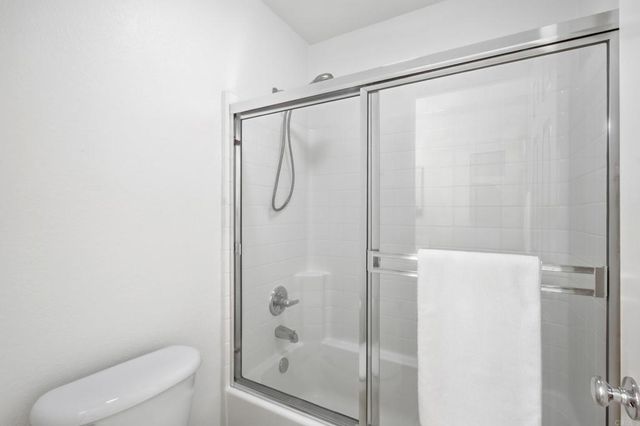 1009 Longfellow Court, Oceanside, CA 92057