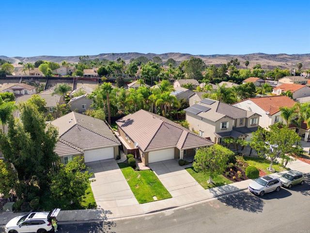 1009 Longfellow Court, Oceanside, CA 92057
