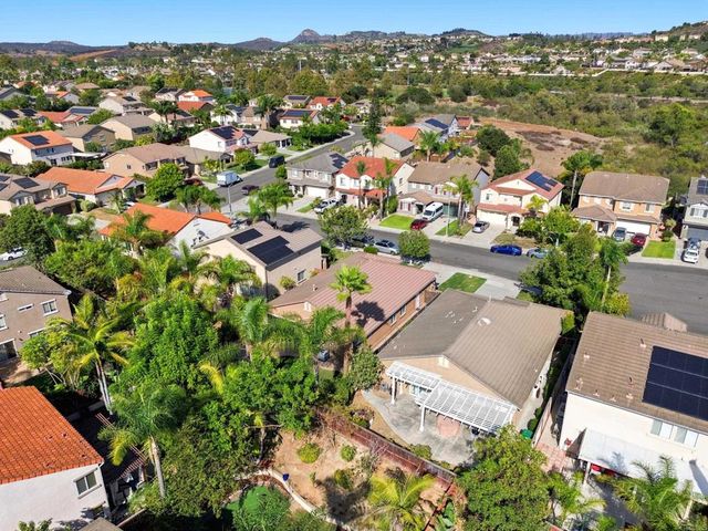 1009 Longfellow Court, Oceanside, CA 92057