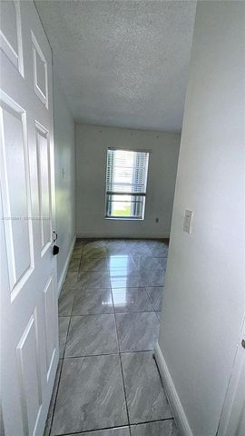 6195 W 18th Ave G109, Hialeah, FL 33012