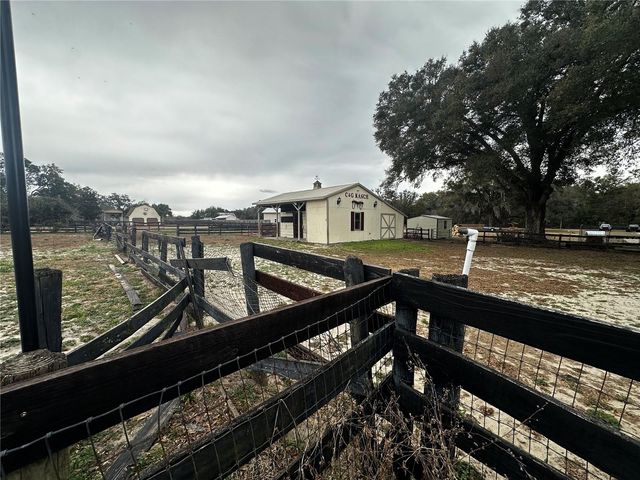 590 NE 63RD STREET, Ocala, FL 34479