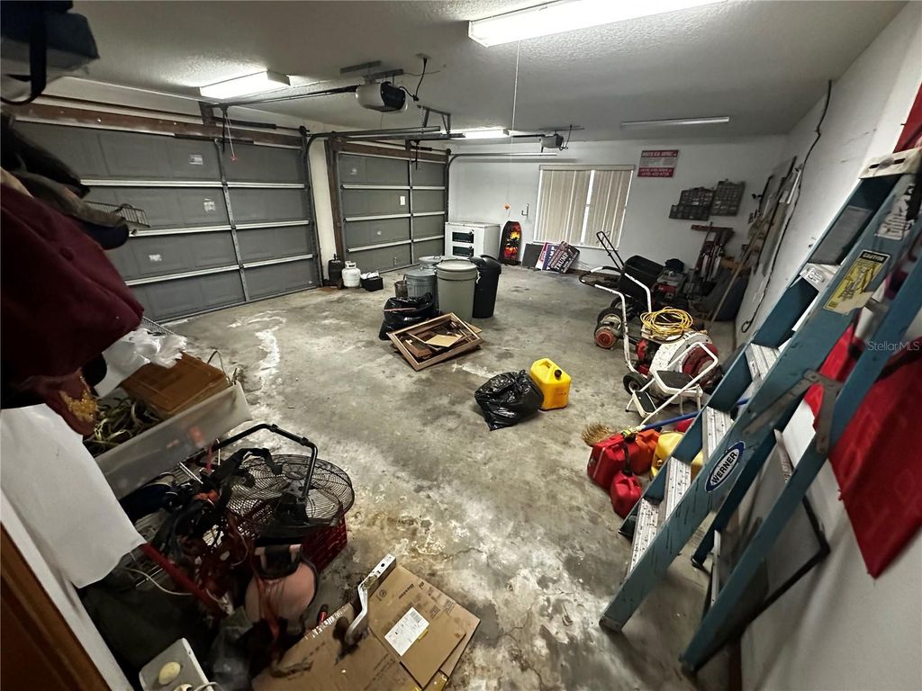 Image 32 of property listing at 590 NE 63RD STREET, Ocala, FL 34479