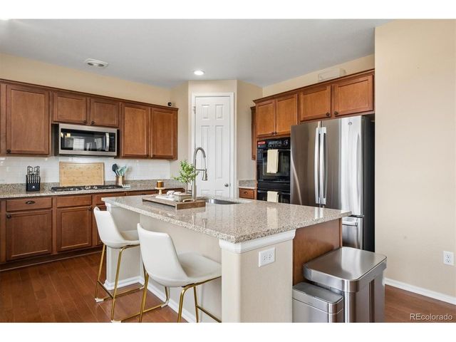 5072 S Netherland Way, Centennial, CO 80015