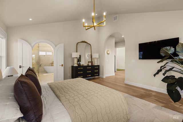 578 W Sly Fox, Meridian, ID 83646