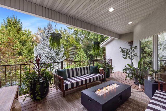 578 W Sly Fox, Meridian, ID 83646