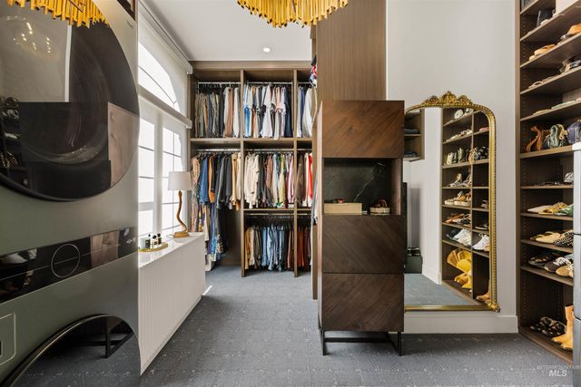 578 W Sly Fox, Meridian, ID 83646