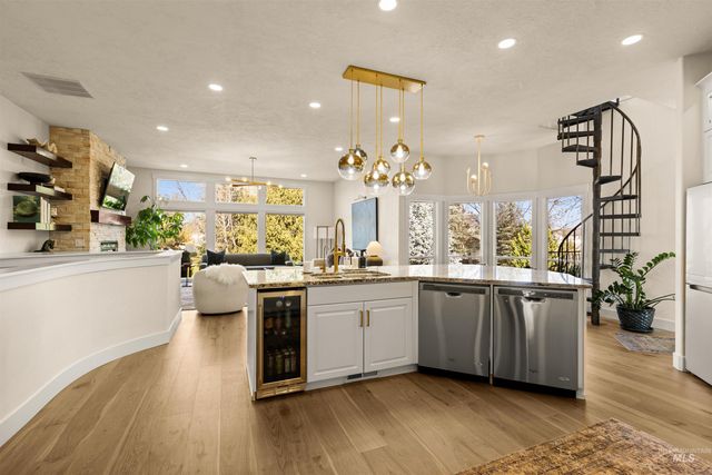 578 W Sly Fox, Meridian, ID 83646