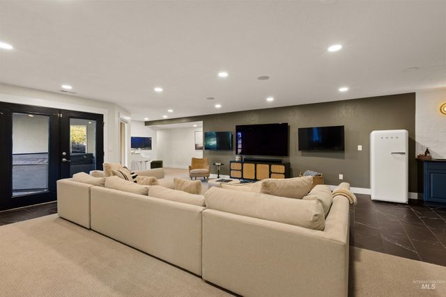 578 W Sly Fox, Meridian, ID 83646