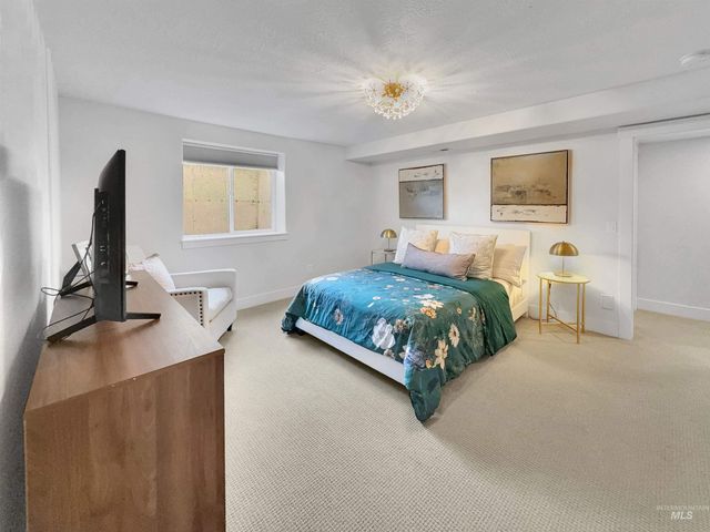 578 W Sly Fox, Meridian, ID 83646