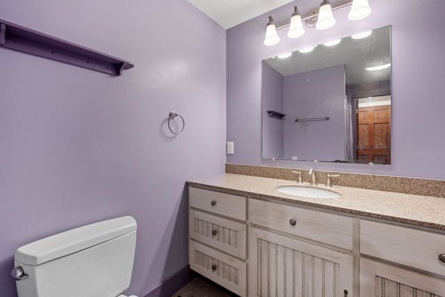 5887 VT Route 5 S, Newbury, VT 05051