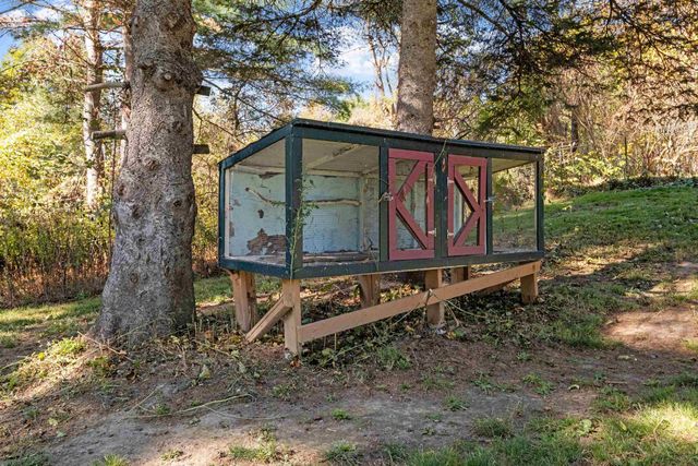 5887 VT Route 5 S, Newbury, VT 05051