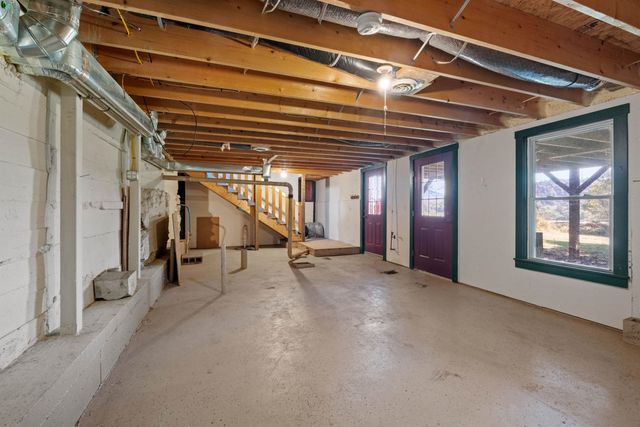 5887 VT Route 5 S, Newbury, VT 05051