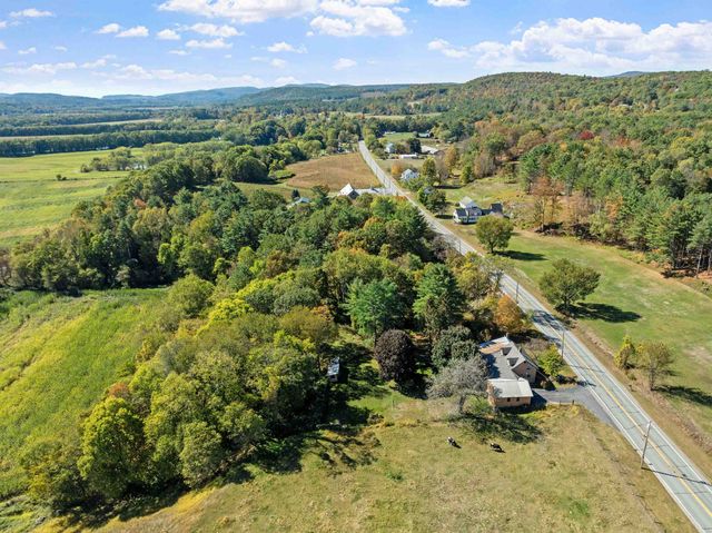 5887 VT Route 5 S, Newbury, VT 05051