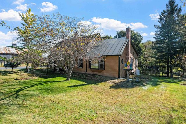 5887 VT Route 5 S, Newbury, VT 05051