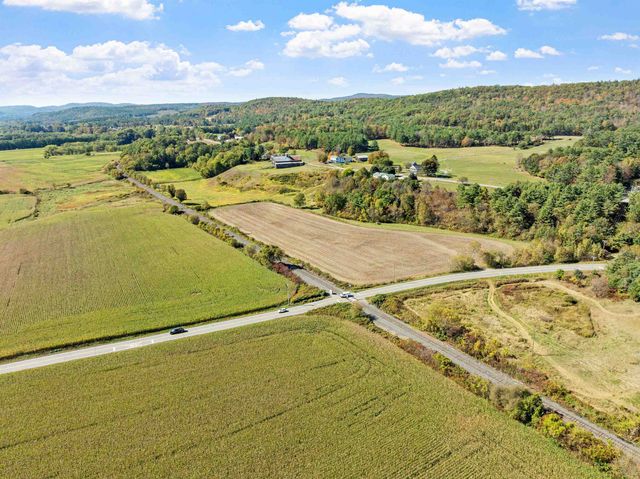 5887 VT Route 5 S, Newbury, VT 05051