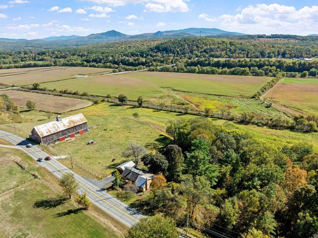 5887 VT Route 5 S, Newbury, VT 05051