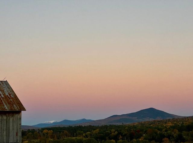 5887 VT Route 5 S, Newbury, VT 05051