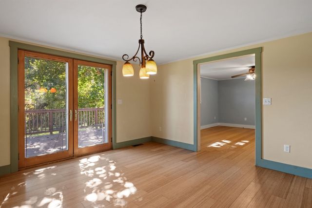 5887 VT Route 5 S, Newbury, VT 05051