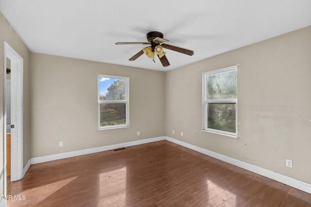 1930 W Robbins Road, Robbins, TN 37852