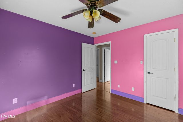 1930 W Robbins Road, Robbins, TN 37852