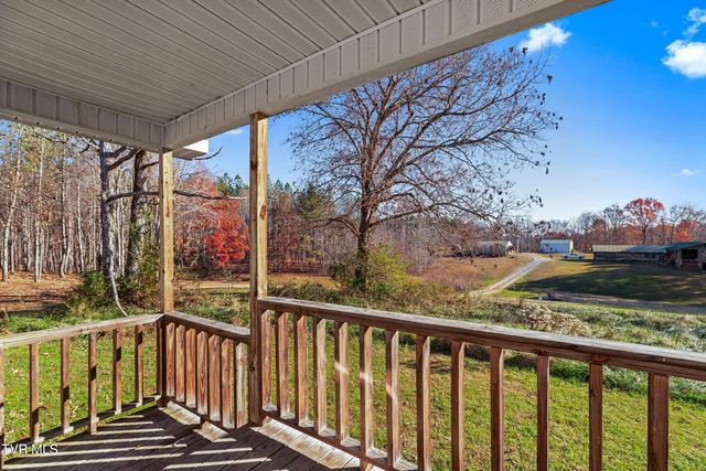 1930 W Robbins Road, Robbins, TN 37852