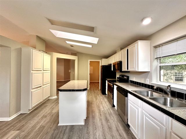 202 Main Street, Fresno, TX 77545