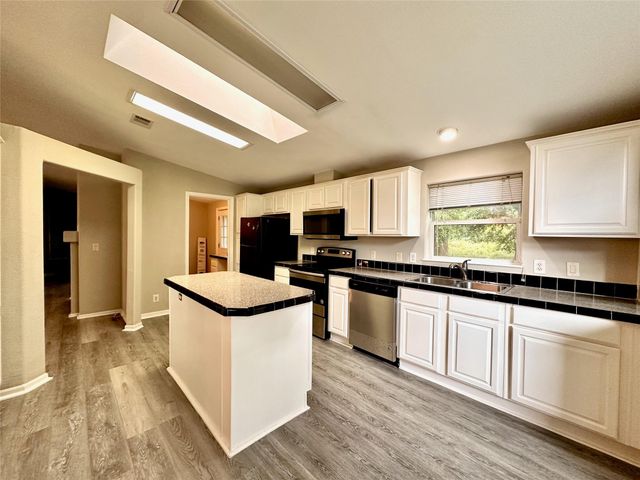 202 Main Street, Fresno, TX 77545