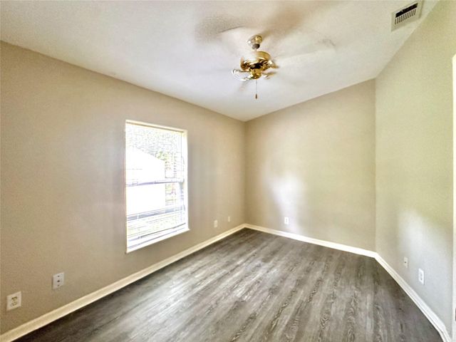 202 Main Street, Fresno, TX 77545