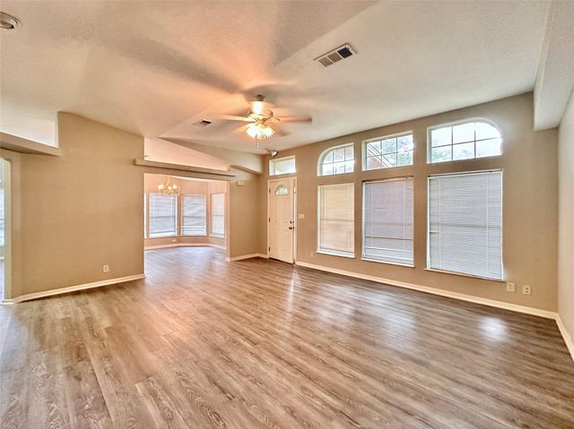 202 Main Street, Fresno, TX 77545