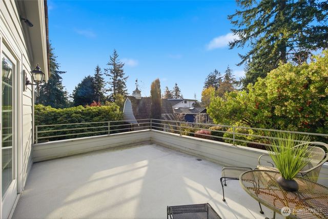 20903 5th Avenue S, Des Moines, WA 98198