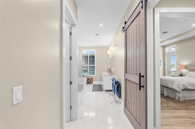 91 DAVIS BOULEVARD 204, Tampa, FL 33606