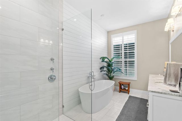 91 DAVIS BOULEVARD 204, Tampa, FL 33606