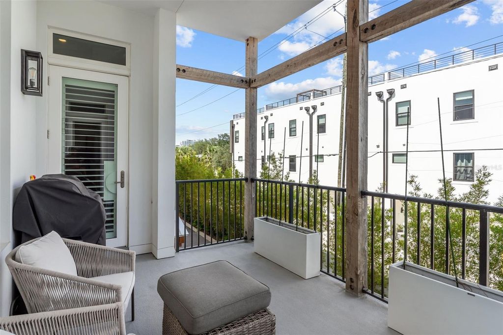 Image 12 of property listing at 91 DAVIS BOULEVARD 204, Tampa, FL 33606